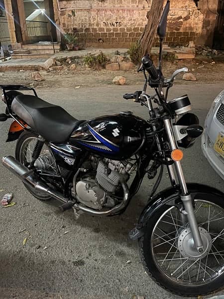 for bike lovers Suzuki 150 for sale in Dha karachi 10/10 condition 5
