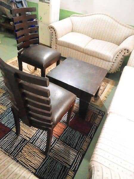 Dining Table with 05 x chairs 4