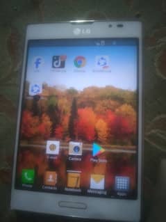 2/16 4g mobile all OK screen main thora sa black dot hai