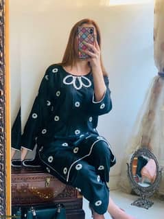 2 pcs women's stitched Arabic lawn Embroordered suit 0