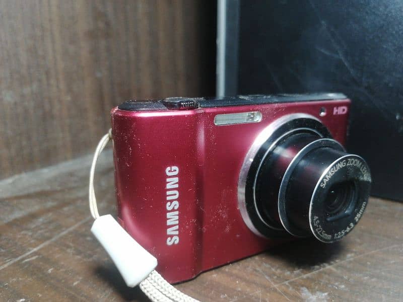 sumsung  digital camera in new condition and outstanding results 3