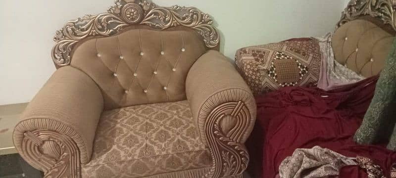 Sofa Set in Good Condition 1