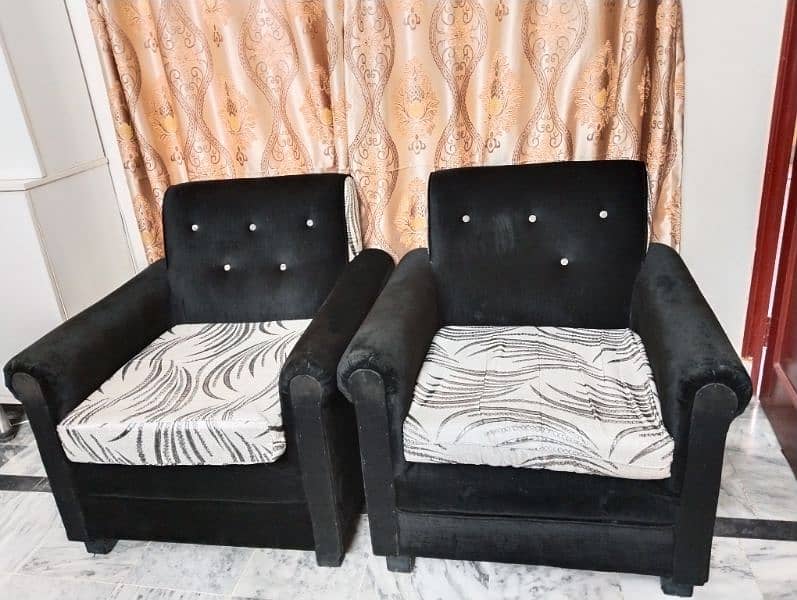 used sofa set for urgent sale 1