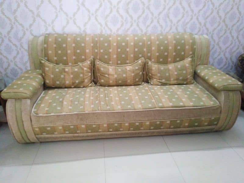 used sofa set for urgent sale 3