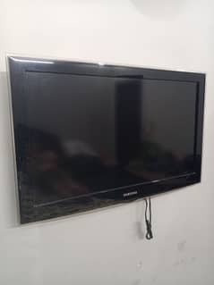 Samsung LCD TV urgent sale