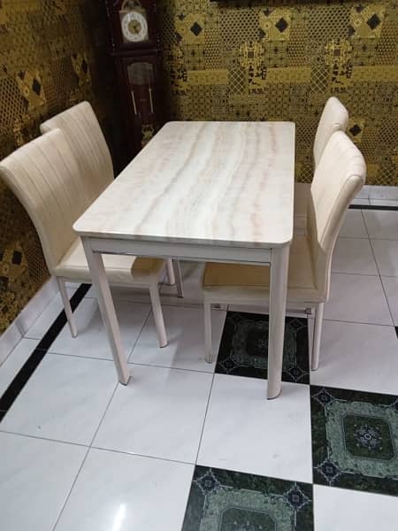 4 seater marble dining table 4