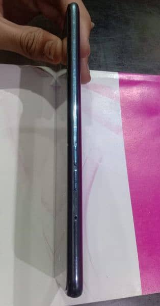 Oppo F17 pro condition 10 by 10 no any single fault and scratch 1