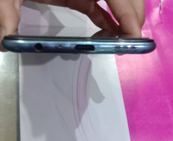 Oppo F17 pro condition 10 by 10 no any single fault and scratch 4