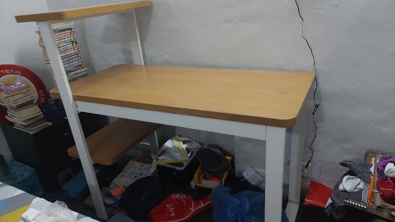 study table with shelf 0