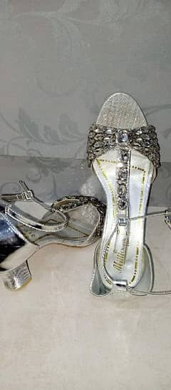 BEAUTIFUL GOLDEN AND SILVER SANDALS