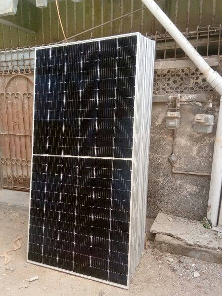 Canadian Hiku6 545 Watt Bifical double Glass solar Panels 1