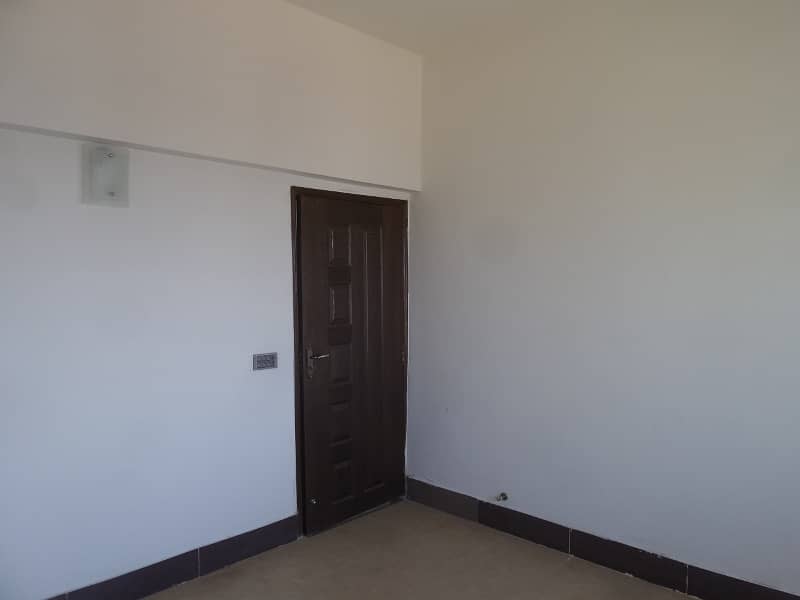 Three Bed Appartment With Darwing Rooms Available For Sale in Defence Residency DHA 2 Islamabad. 20