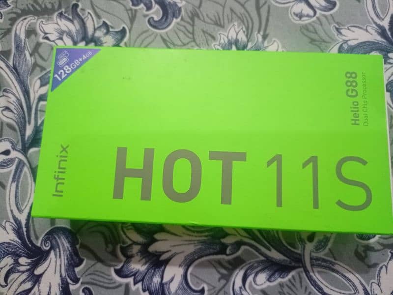 Infinix hot 11s (4/128) 10