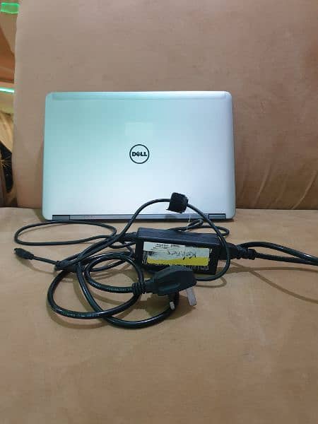 laptop dell core i 7 same as brand new condition 1