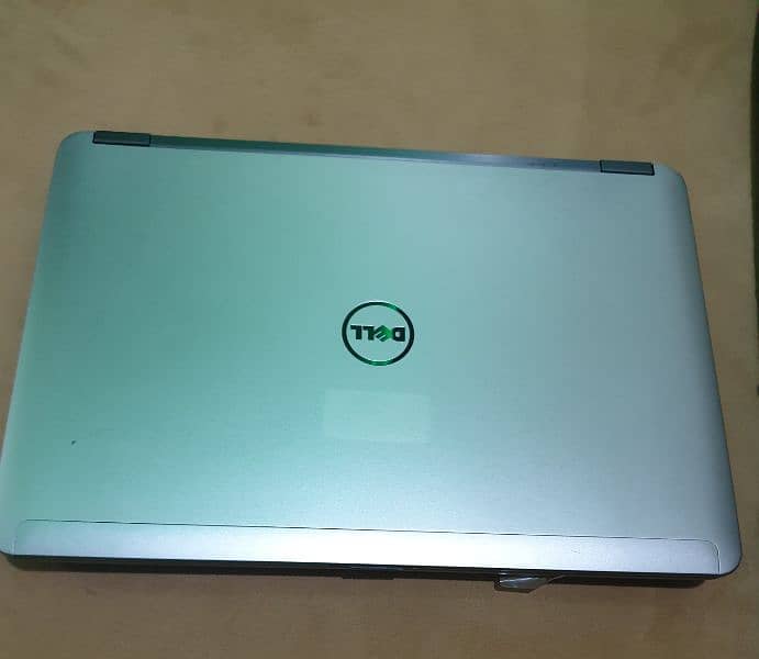 laptop dell core i 7 same as brand new condition 2