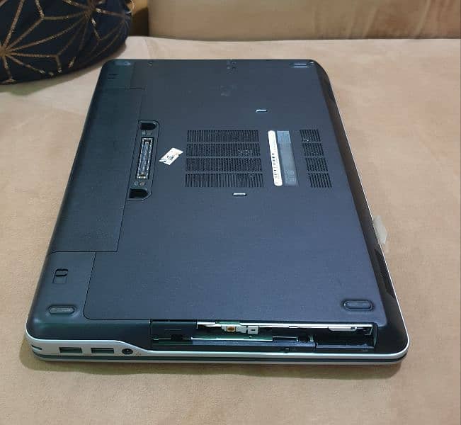 laptop dell core i 7 same as brand new condition 5
