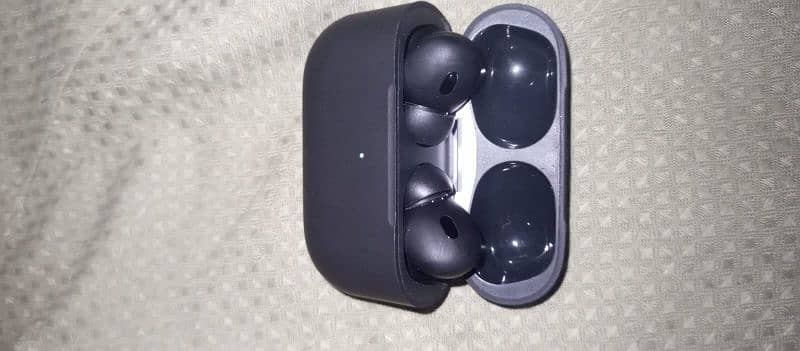 original apple air pods for sale only half day use 4