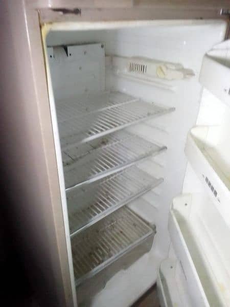 Dawlance fridge 9