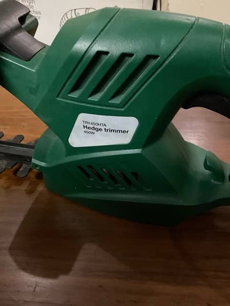 480W hedge trimmer wth cord 2