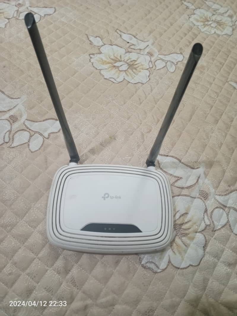 TP Link wifi router 2 antenna 0