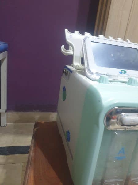 hydra facial / derma abrassion machine with mechanical pump 1