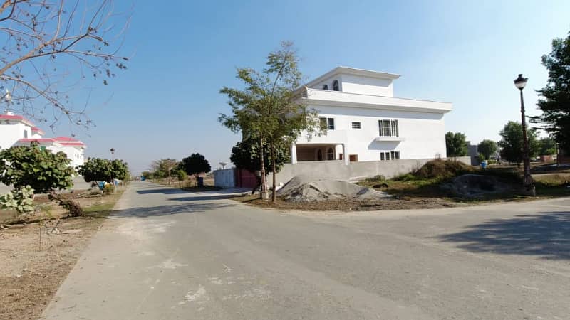 10 Marla Residential Plot For Sale In Lake City - Sector M-6 Raiwind Road Lahore 6