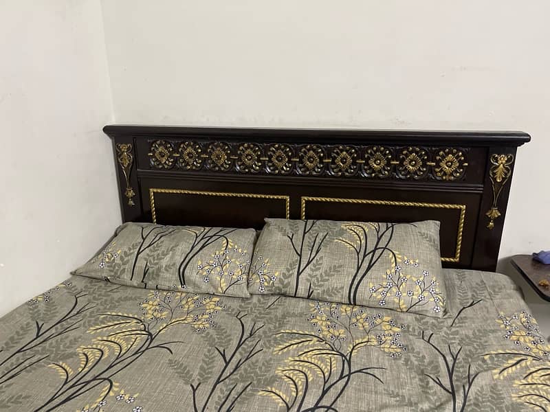 Bed set with side tables 1