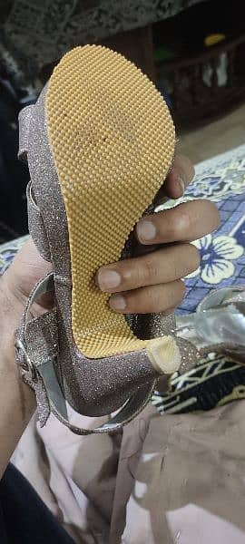 Ladies shoes 8 nmbr 1 time use 3