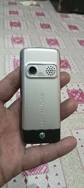 Sony Ericsson K320i 4