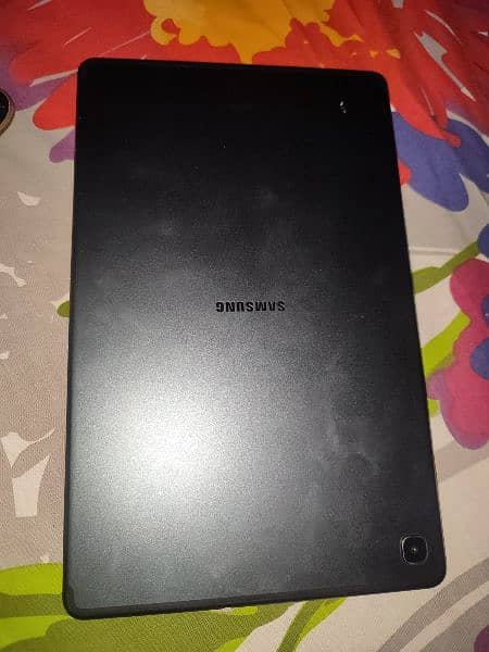 Samsung galaxy tab s6 lite 100 percent ok 10/10 condition charger 0