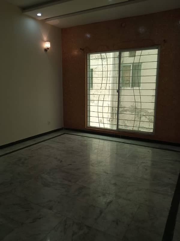 UPPER PORTION OF 5 MARLA LIKE A BRAND NEW CONDITION EXCELLENT GOOD HOUSE FOR RENT IN AA BLOCK BAHRIA TOWN LAHORE 9