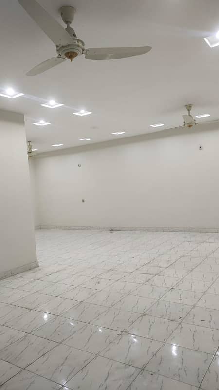 10 MARLA EXCELLENT LIKE A NEW CONDITION GOOD FULL HOUSE FOR RENT IN TULIP BLOCK BAHRIA TOWN LAHORE 25