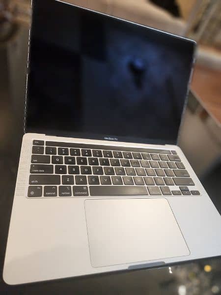 Apple Macbook Pro 2020 M1 Chip 4