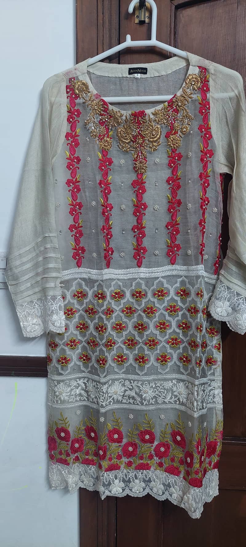 Agha Nòor formal dresses 8