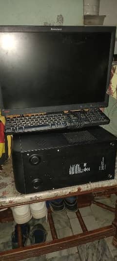 Computer core i3 3rd generation with 21 inch lcd for sale