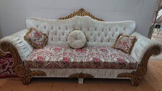 Royal Taj sofa set 7 seater slightly used