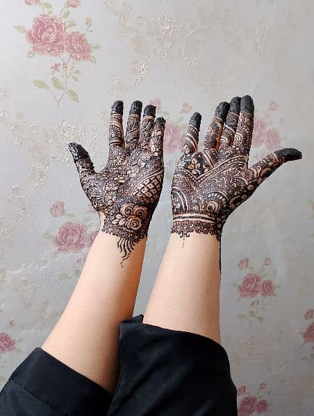 Mehndi / مہندی / Henna Artist / Bridal Mehndi 17