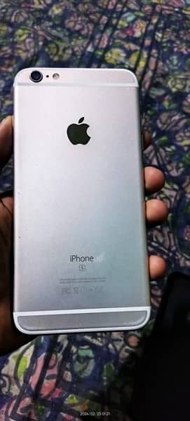 screen hilki si cracked ha side ma sa nazei bi nahi ata iPhone 6s+ 9