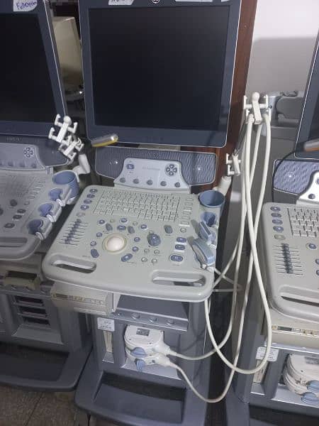 ultrasound machine 8