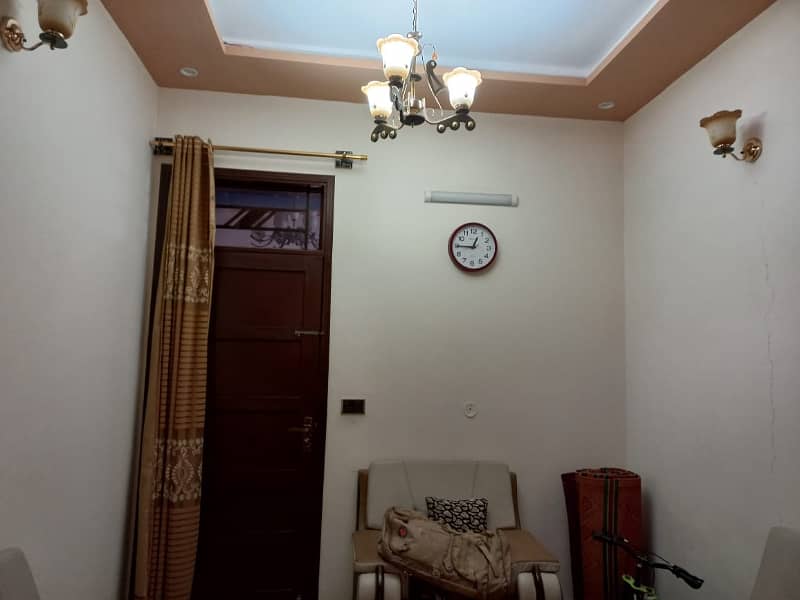 120 sqyrds slightly used house ground +1 room available for sale 3