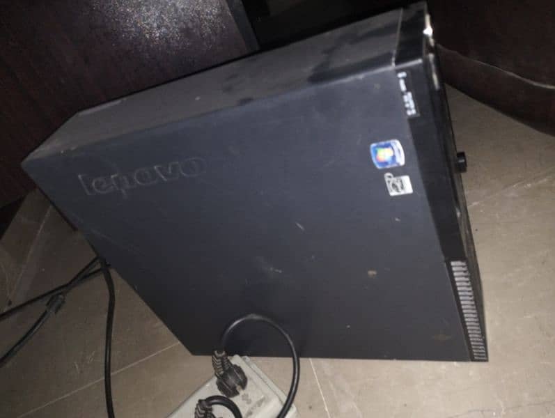 Lenovo PC/dell monitor 1