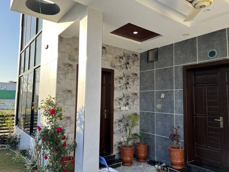 10 Marla furnished house for sale in Gulberg 2