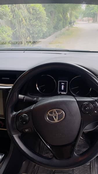 Toyota Corolla Altis Automatic 1.6 8