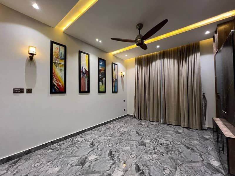 10 Marla House In Stunning Citi Housing Society Is Available For Sale 8