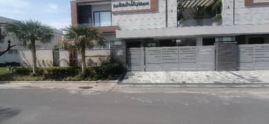 Prime Location House Of 20 Marla Is Available For sale In DC Colony - Kaghan Block, Gujranwala