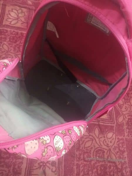 use school bags ful size 2 available for sale 5
