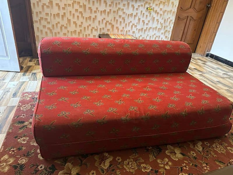 Sofacumbed in new condition 0