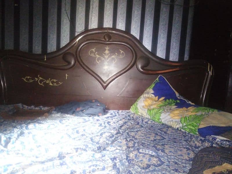 Double bed for sale 0