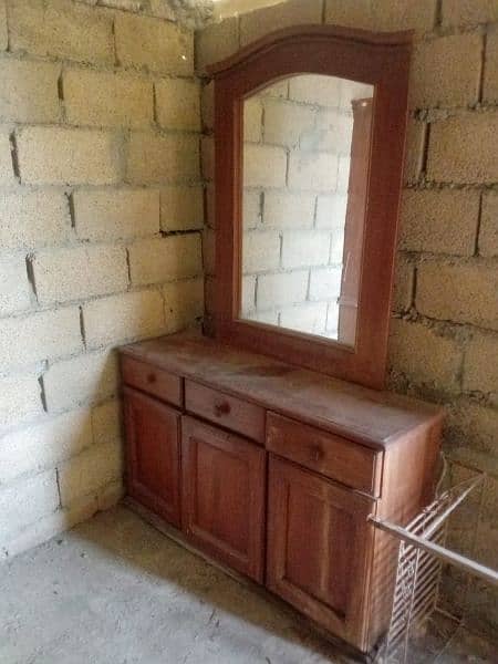 Dressing table discount available 3