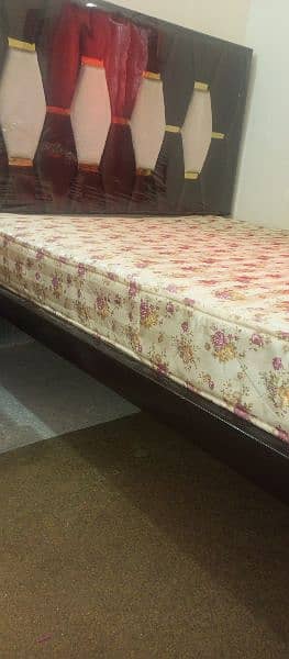 iron bed in very good condition just like new with spring mattress 0